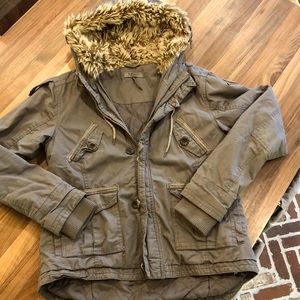 Women’s Buffalo Quilted Jacket with Faux Fur Hood Lining
